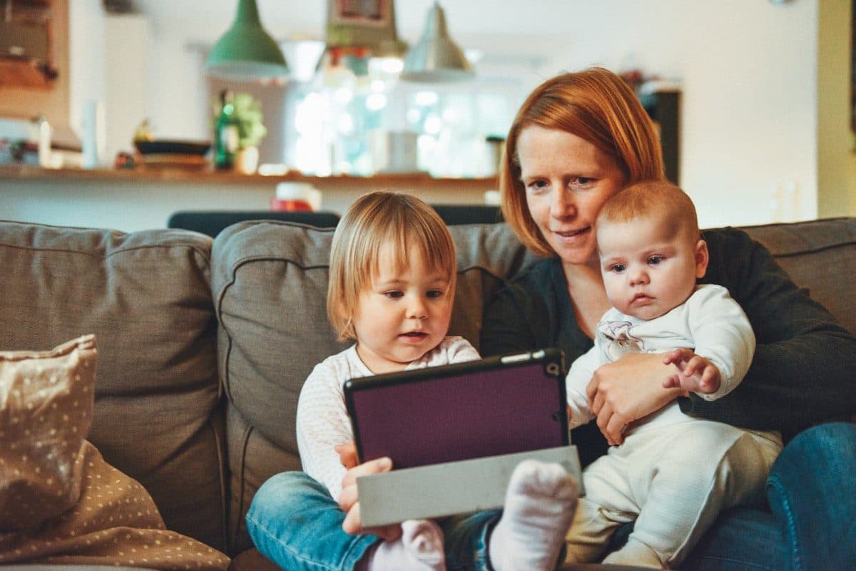 Être présent pour ses enfants sans culpabilité : sortir de l'absence émotionnelle